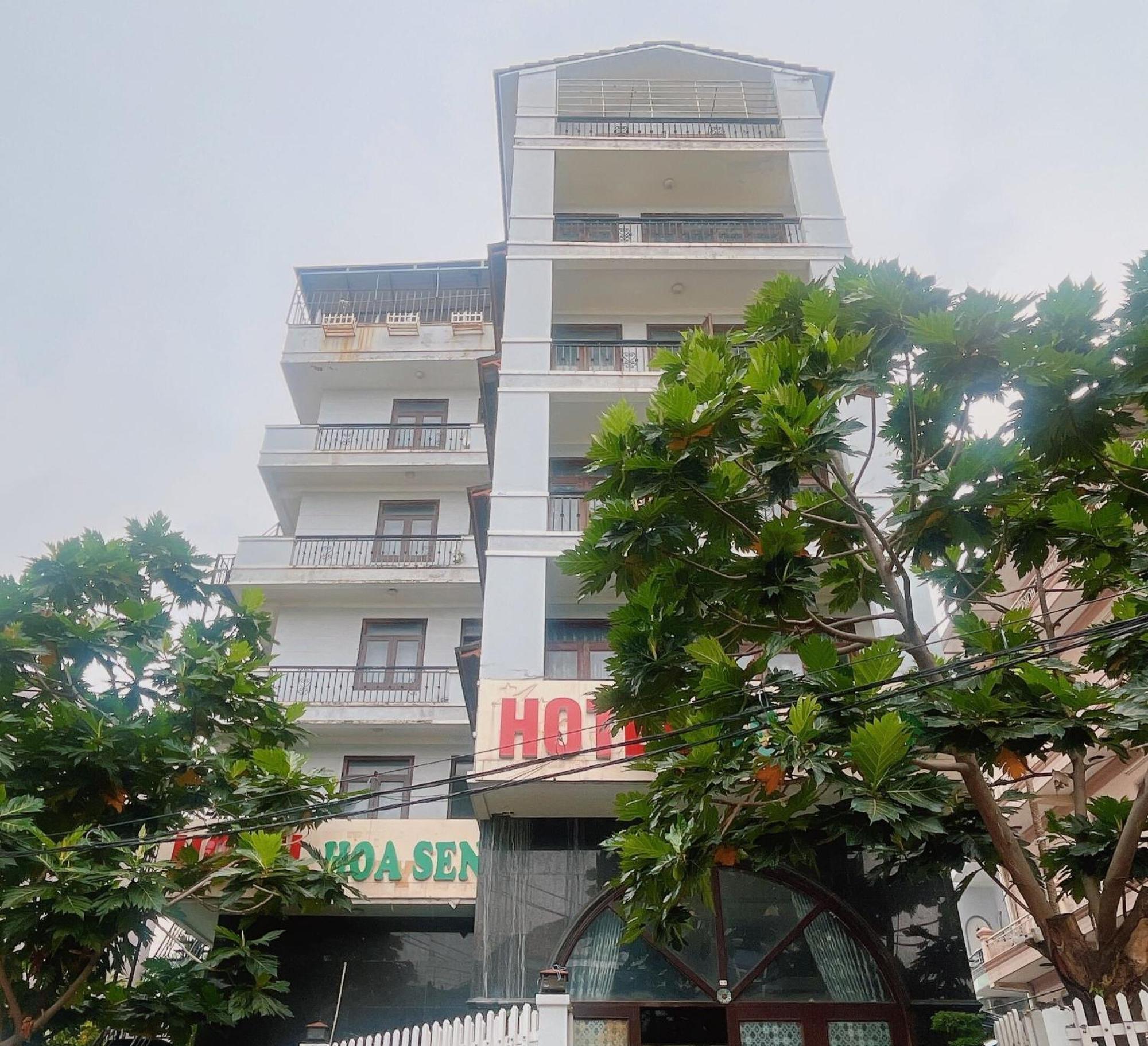 Hoa Sen Hotel Хошимин Екстериор снимка